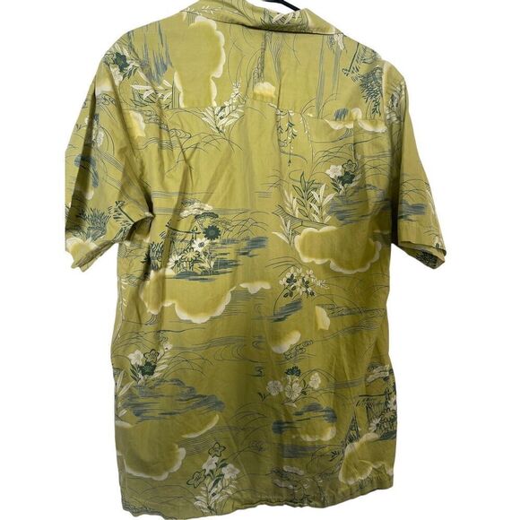 Tommy Bahama Men's Green Paradise Island Buttons Up Floral Shirt Size Medium - Picture 2 of 10
